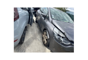 Calandre RENAULT CLIO 4 Photo n°10