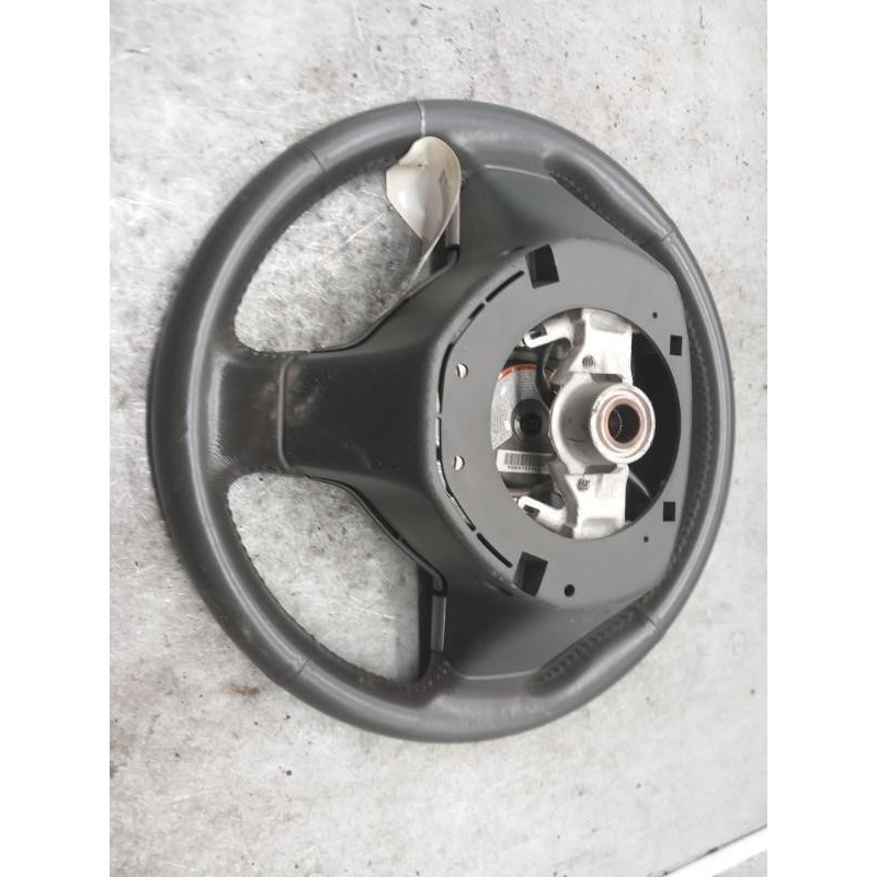 Volant SUZUKI SWIFT 3 Photo n°1