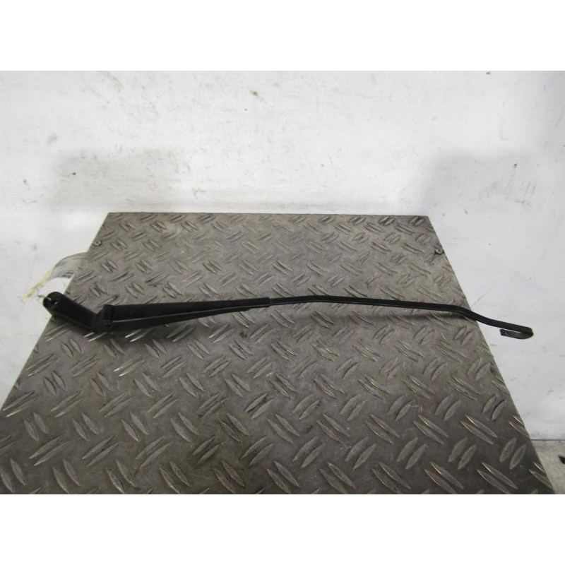 Bras essuie glace avant droit VOLKSWAGEN GOLF 3 Photo n°1