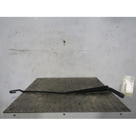 Bras essuie glace avant droit SKODA OCTAVIA 1