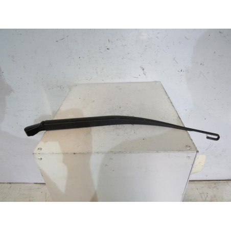Bras essuie glace arriere NISSAN PRIMERA 4