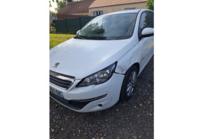 Feu arriere secondaire gauche (feux) PEUGEOT 308 2 SW Photo n°10