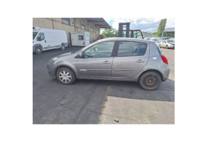 Feu arriere principal gauche (feux) RENAULT CLIO 3 Photo n°15