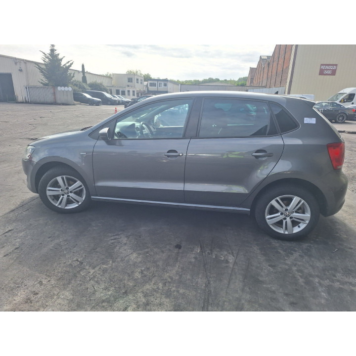 Feu arriere principal droit (feux) VOLKSWAGEN POLO 5 Photo n°8