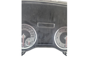 Compteur MERCEDES CLASSE A 176 Photo n°2