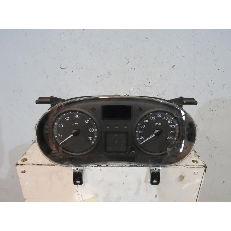 Compteur RENAULT CLIO 2 CAMPUS Photo n°1