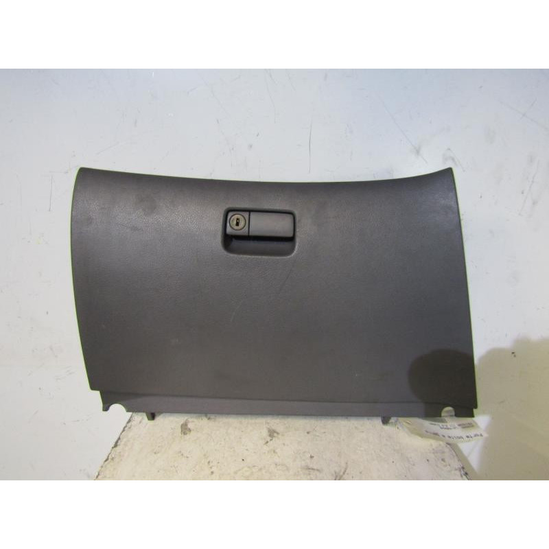 Porte boite a gants NISSAN PRIMERA 4 Photo n°1