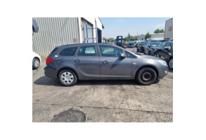 Attache ceinture arriere droit OPEL ASTRA J SPORTS Photo n°15