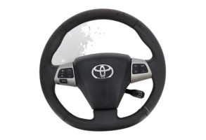 Volant TOYOTA AURIS 1 Photo n°1