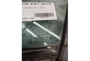 Custode avant gauche (porte) PEUGEOT 3008 1 Photo n°2
