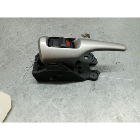 Poignee interieur avant droit TOYOTA AURIS 1