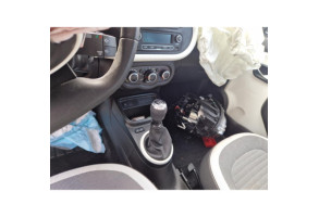 Leve vitre electrique avant gauche RENAULT TWINGO 3 Photo n°17