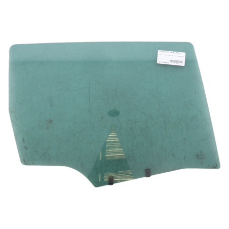 Vitre arriere droit PEUGEOT 307