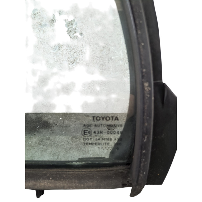Custode arriere gauche (porte) TOYOTA YARIS 2 Photo n°1