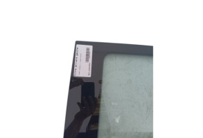 Vitre arriere gauche CITROEN C1 2 Photo n°4
