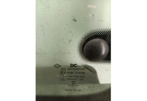 Vitre arriere gauche RENAULT TWINGO 3 Photo n°2