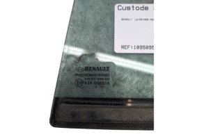 Custode arriere gauche (porte) RENAULT MEGANE 3 Photo n°2