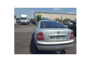 Vase de lave glace SKODA OCTAVIA 1 Photo n°20