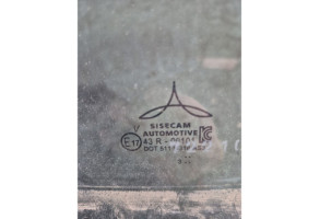 Vitre arriere droit RENAULT CLIO 5 Photo n°3