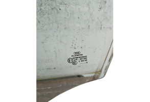 Vitre avant gauche AUDI A4 3 Photo n°2