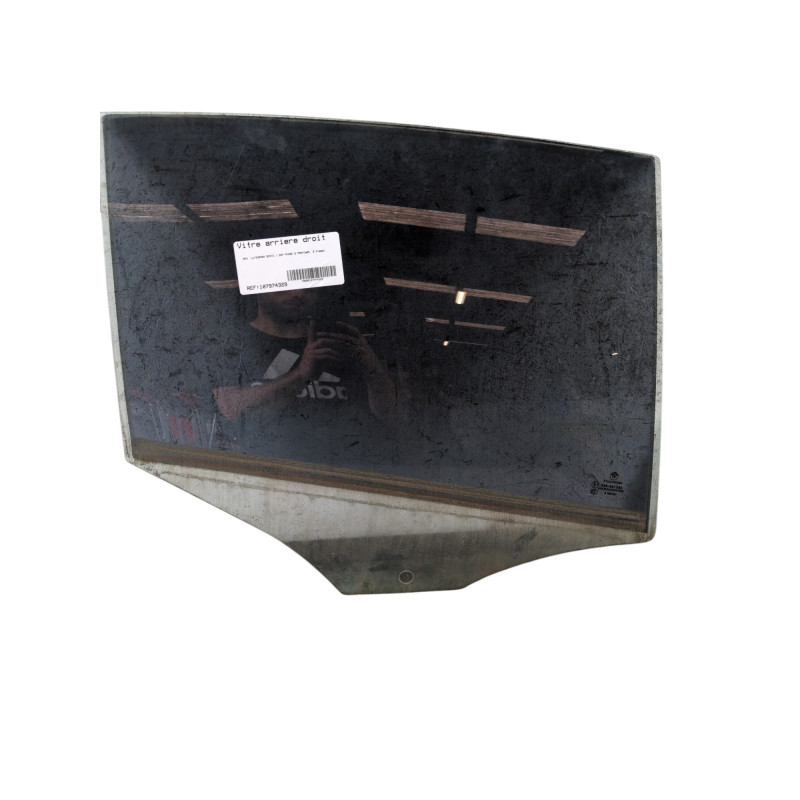Vitre arriere droit BMW SERIE 1 E87 Photo n°1