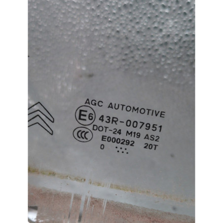Vitre avant droit CITROEN C3 2