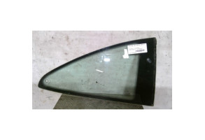 Vitre arriere droit PEUGEOT 406 Photo n°1