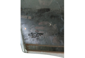 Vitre arriere droit MERCEDES CLASSE M 164 Photo n°1