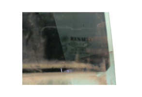 Vitre arriere droit RENAULT CLIO 4 Photo n°2