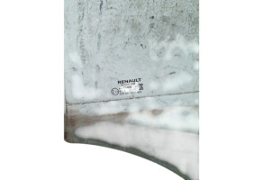 Vitre arriere gauche RENAULT CLIO 5 Photo n°2