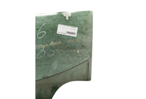 Vitre arriere gauche RENAULT CLIO 4 Photo n°5