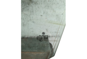 Vitre avant gauche VOLKSWAGEN GOLF 5 Photo n°2