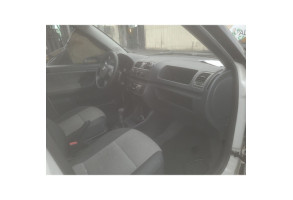 Vitre arriere droit SKODA FABIA 2 Photo n°9