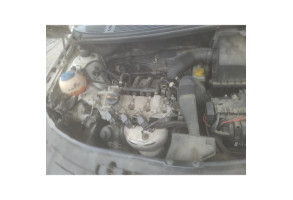 Vitre arriere droit SKODA FABIA 2 Photo n°10