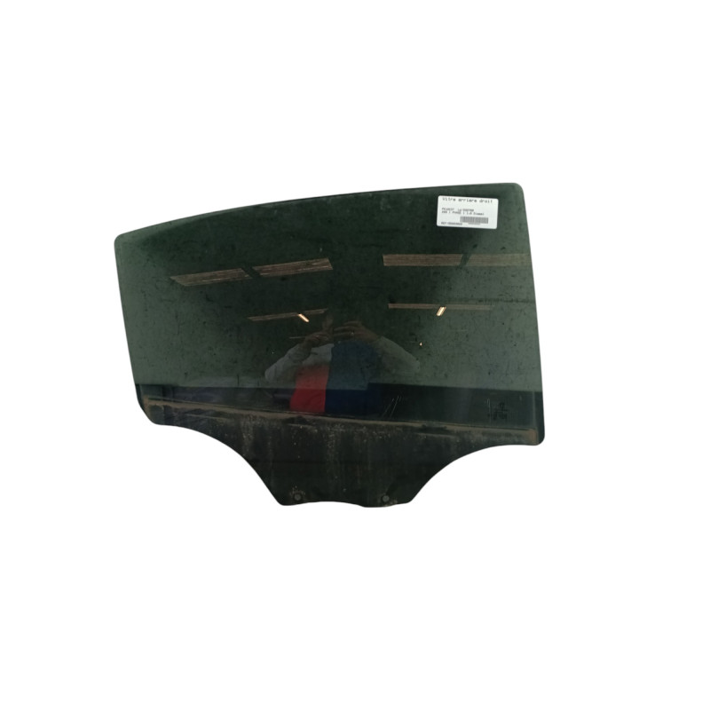 Vitre arriere droit PEUGEOT 208 1 Photo n°1