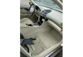 Malle/Hayon arriere MERCEDES CLASSE E 211 Photo n°6