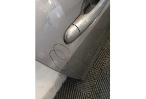 Porte avant droit RENAULT LAGUNA 3 Photo n°1