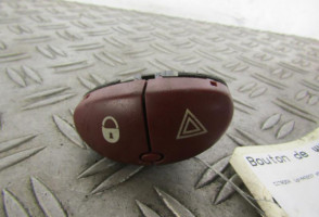 Bouton de warning CITROEN XSARA PICASSO