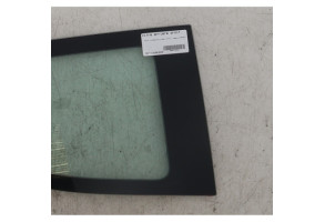 Vitre arriere droit TOYOTA AYGO 2 Photo n°3
