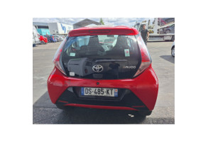 Vitre arriere droit TOYOTA AYGO 2 Photo n°9