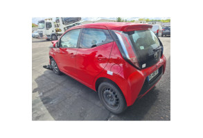 Vitre arriere gauche TOYOTA AYGO 2 Photo n°12