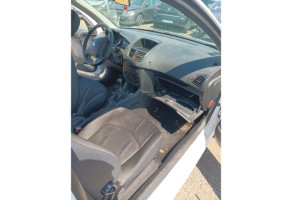 Feu arriere principal droit (feux) PEUGEOT 206+ Photo n°9