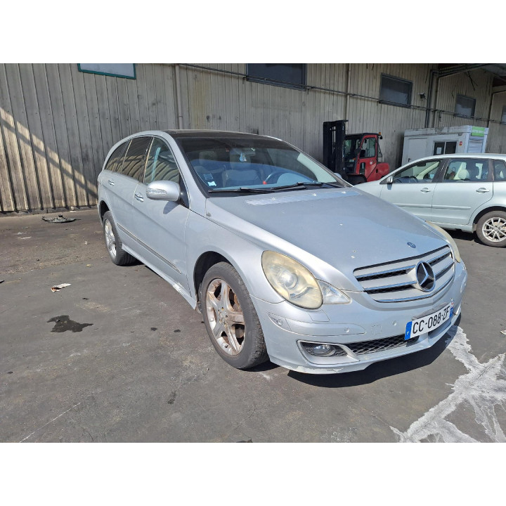 Feu arriere principal droit (feux) MERCEDES CLASSE R 251 Photo n°10