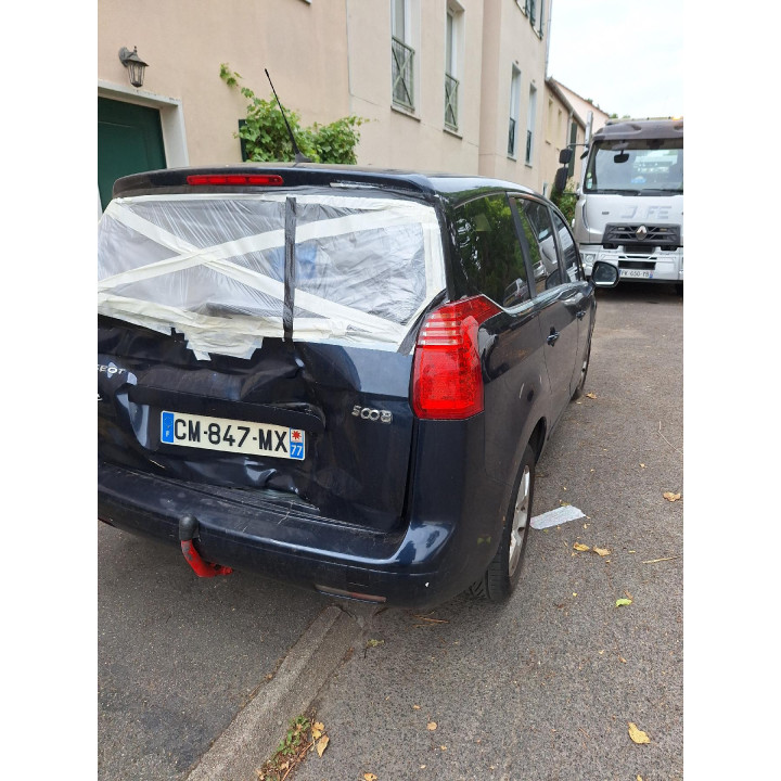 Feu arriere principal droit (feux) PEUGEOT 5008 1 Photo n°7