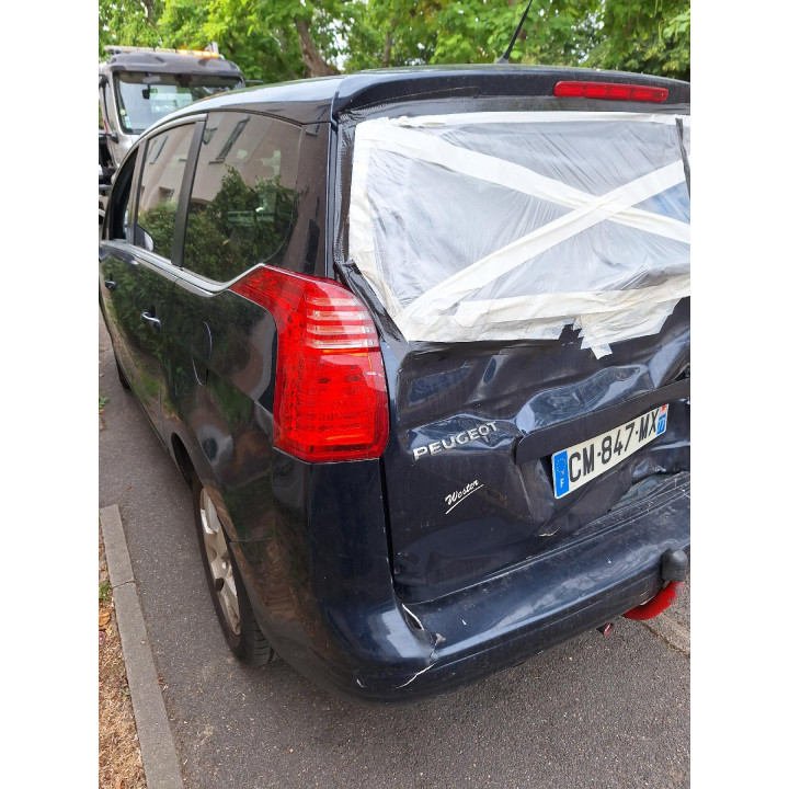 Feu arriere principal droit (feux) PEUGEOT 5008 1 Photo n°9