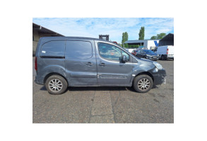 Feu arriere principal droit (feux) PEUGEOT PARTNER 2 Photo n°16