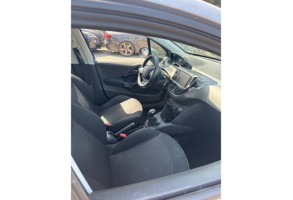 Feu arriere principal droit (feux) PEUGEOT 208 1 Photo n°8