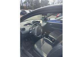 Capot RENAULT TWINGO 2 Photo n°10