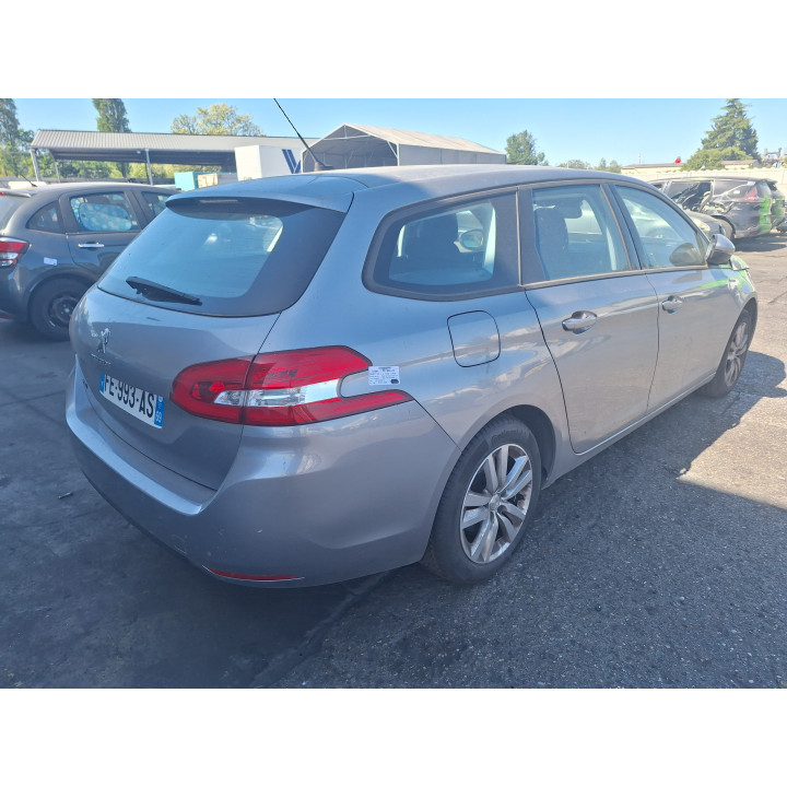 Feu arriere principal droit (feux) PEUGEOT 308 2 SW Photo n°10