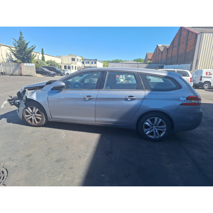 Feu arriere principal droit (feux) PEUGEOT 308 2 SW Photo n°13